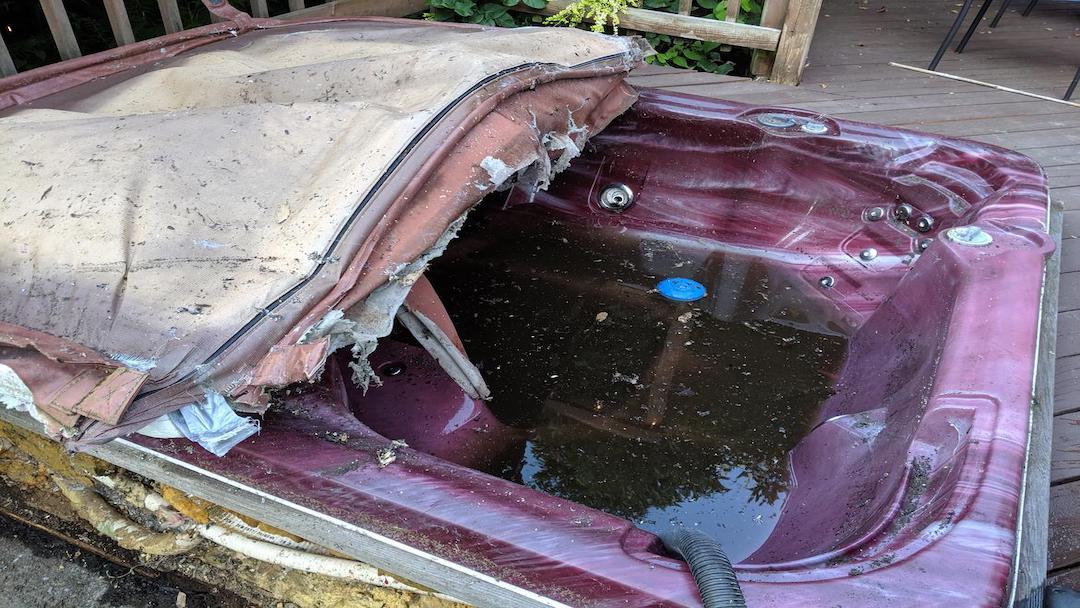hot_tub_removal__junk_removal__junk_pick-up.jpg